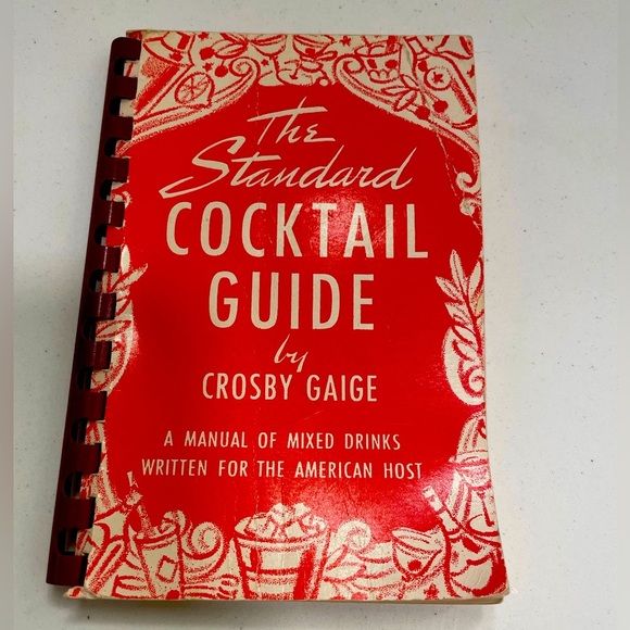 VINTAGE Standard Cocktail Guide (1944) - Picture 1 of 5